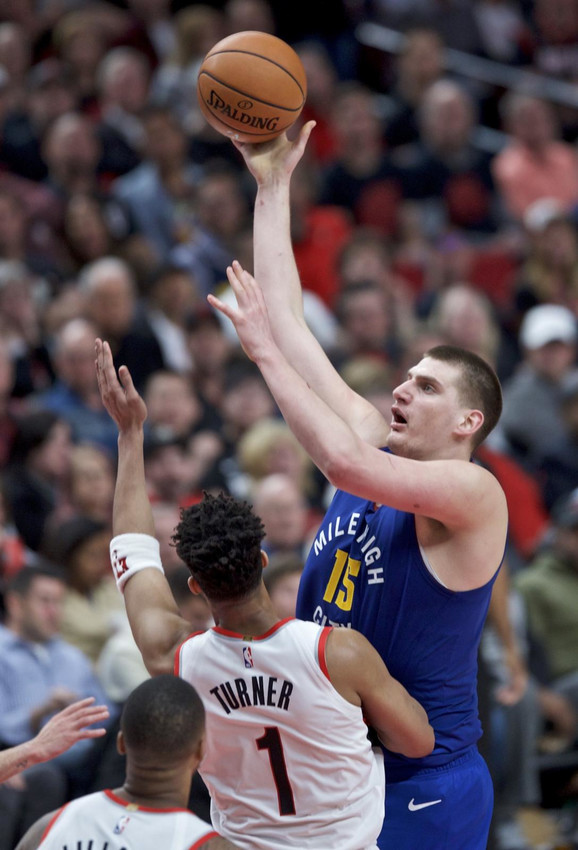 Nikola Jokić na plej-of gostovanju Denvera u Portlandu