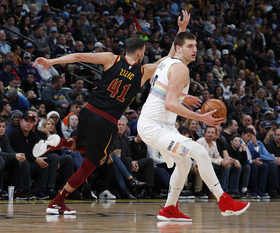 Ode Žižić... Nikola Jokić